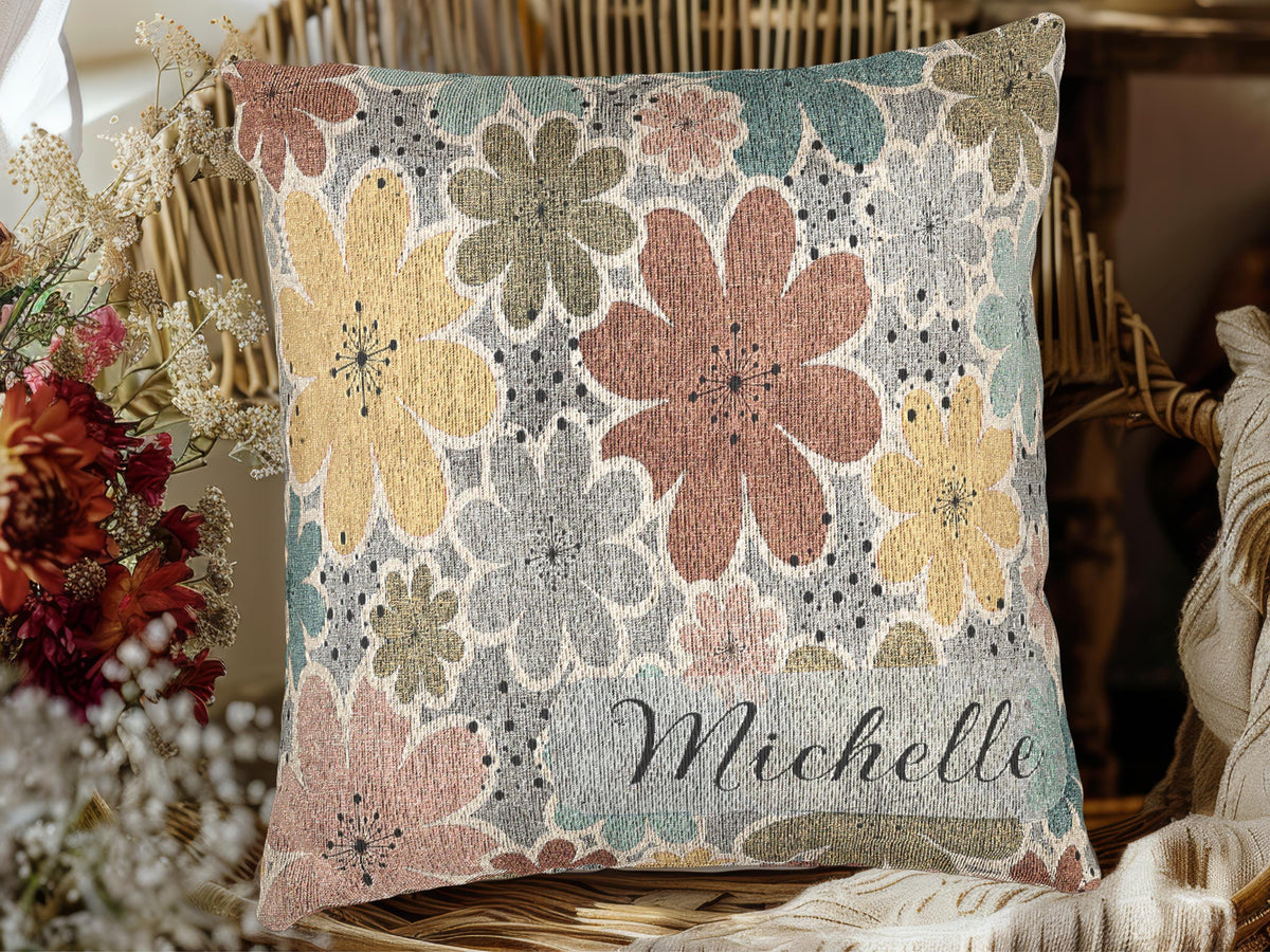 Custom Keepsake Blanket Personalized Name Woven Throw With Colorful Fringe Retro Floral Daisy Design Soft Cotton Textile Perfect College Dorm Bedding Teen Room Styling Cozy Comfortable Accent Beautiful Birthday Present Housewarming Gift